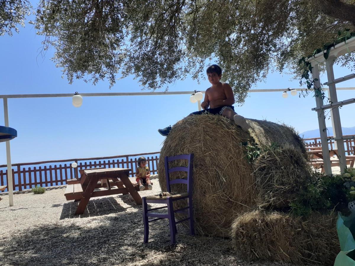 Agriturismo Codula Fuili กาลาโกโนเน ภายนอก รูปภาพ