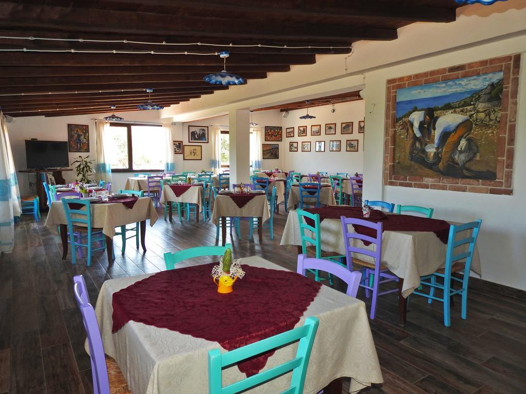 Agriturismo Codula Fuili กาลาโกโนเน ภายนอก รูปภาพ