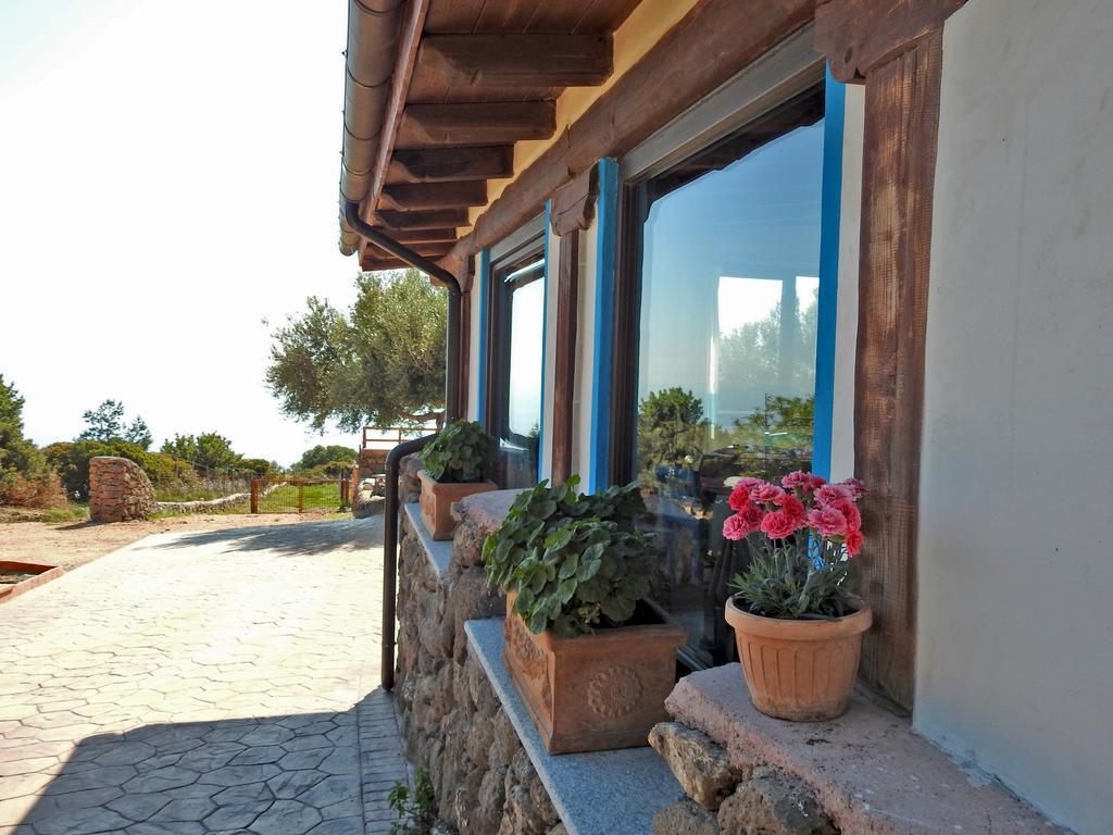 Agriturismo Codula Fuili กาลาโกโนเน ภายนอก รูปภาพ