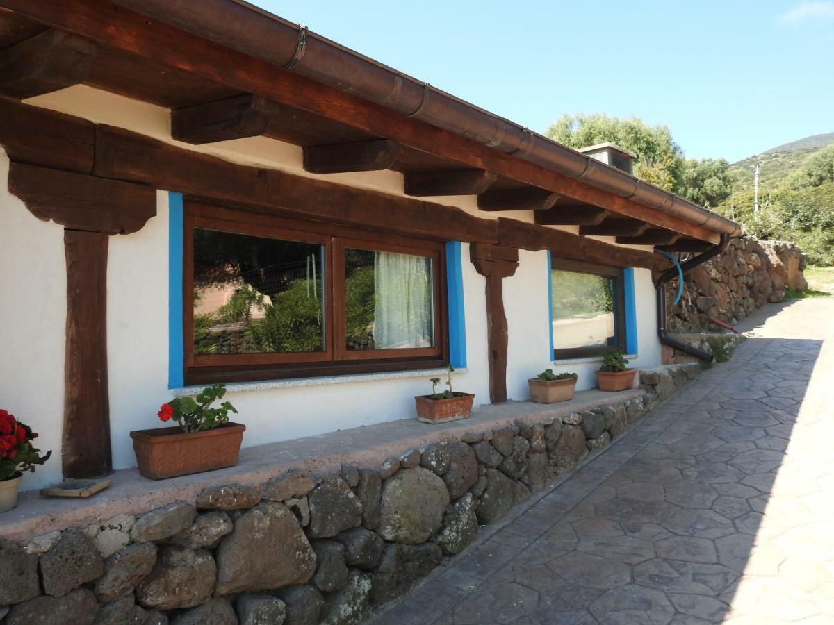 Agriturismo Codula Fuili กาลาโกโนเน ภายนอก รูปภาพ