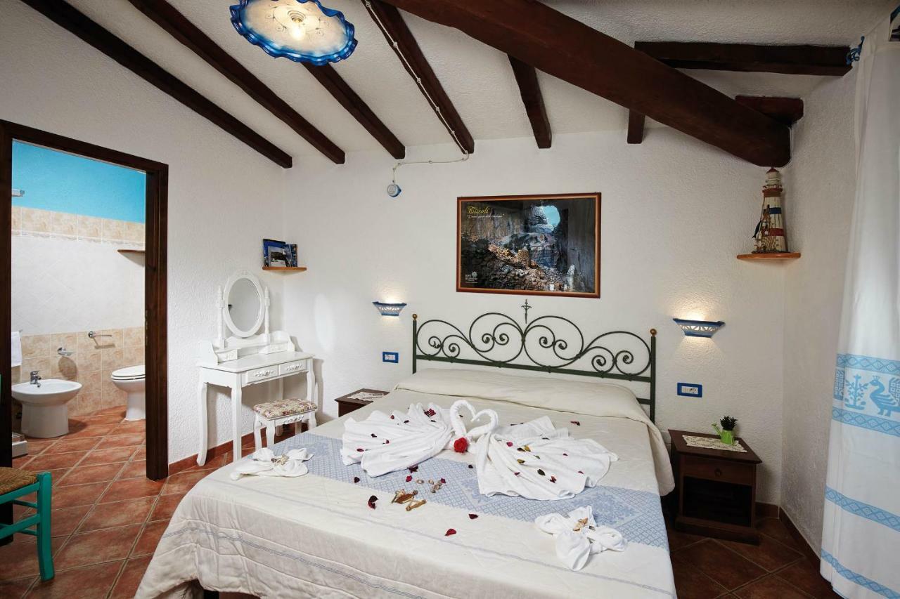 Agriturismo Codula Fuili กาลาโกโนเน ภายนอก รูปภาพ