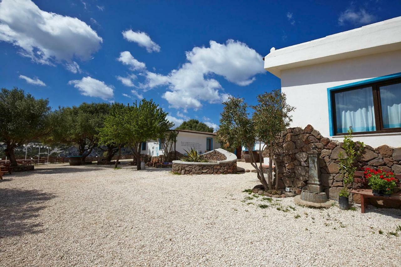 Agriturismo Codula Fuili กาลาโกโนเน ภายนอก รูปภาพ