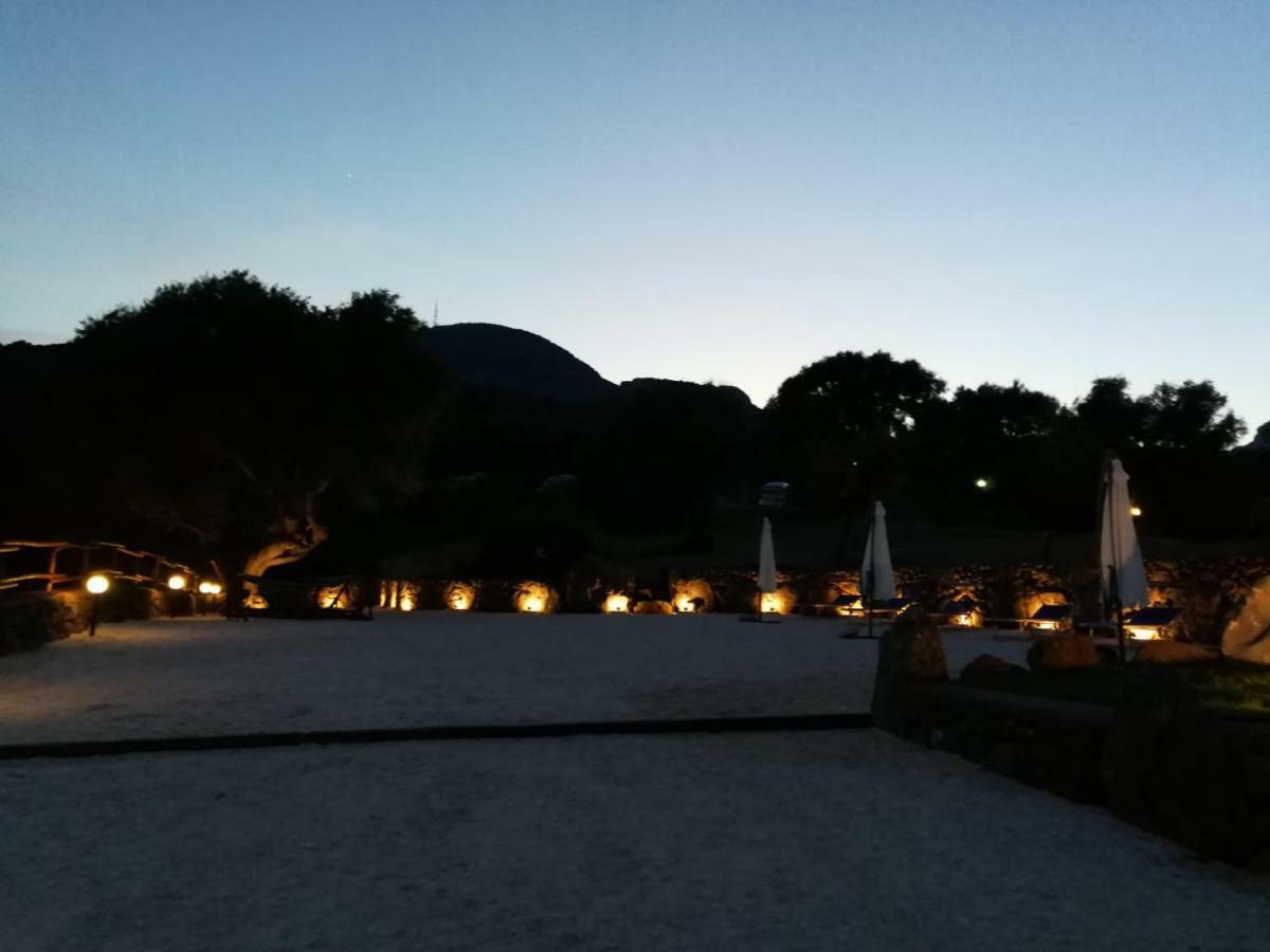 Agriturismo Codula Fuili กาลาโกโนเน ภายนอก รูปภาพ