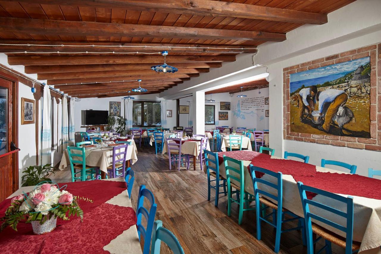 Agriturismo Codula Fuili กาลาโกโนเน ภายนอก รูปภาพ
