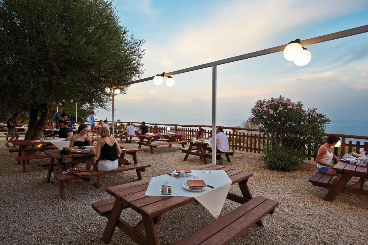 Agriturismo Codula Fuili กาลาโกโนเน ภายนอก รูปภาพ