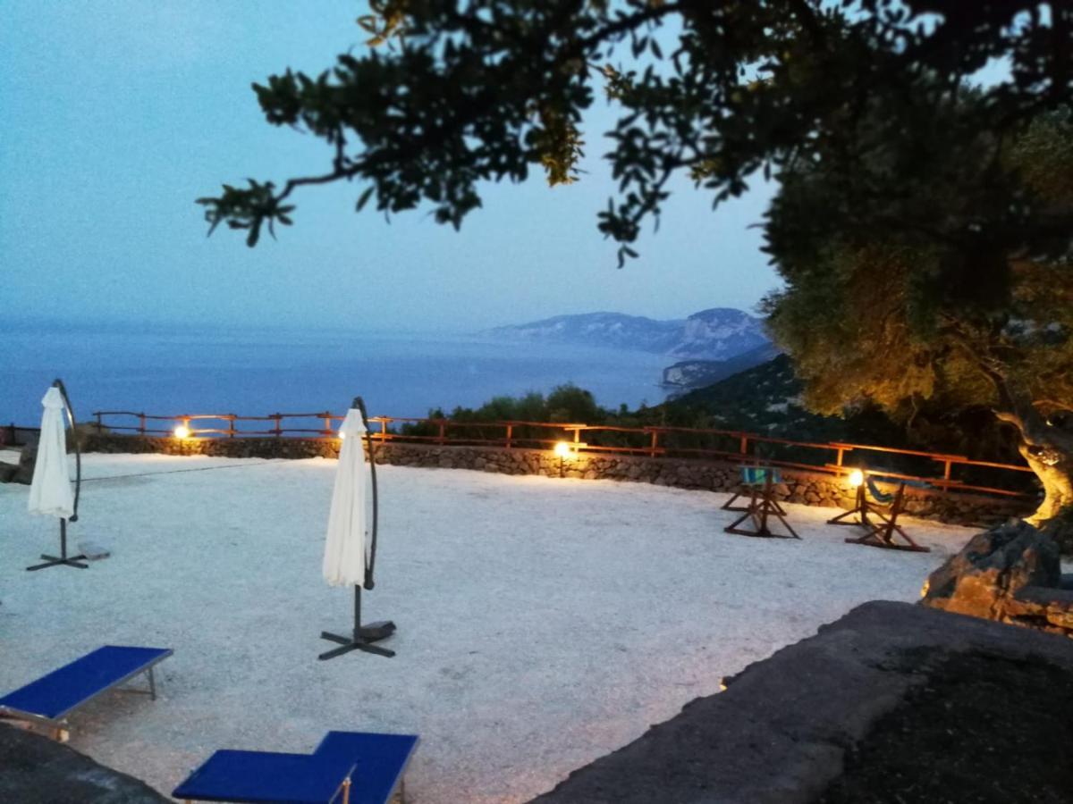 Agriturismo Codula Fuili กาลาโกโนเน ภายนอก รูปภาพ